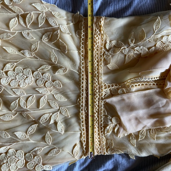 Gorgeous yellow tiered Costarellos dress - Picture 7 of 11